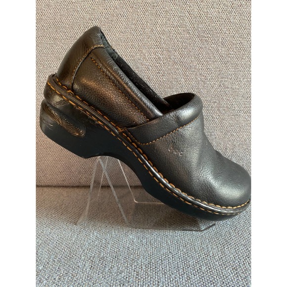 b.o.c. Woman’s clog size 7.5 black leather heeled clog, nurse shoe, comfort shoe - Picture 6 of 13
